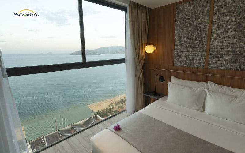 khách sạn Majestic Premium Nha Trang